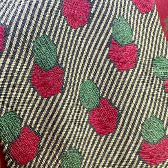 Giorgio Armani  Red and Gray Striped Patterned Silk Tie Bundle - Picture 6 of 6